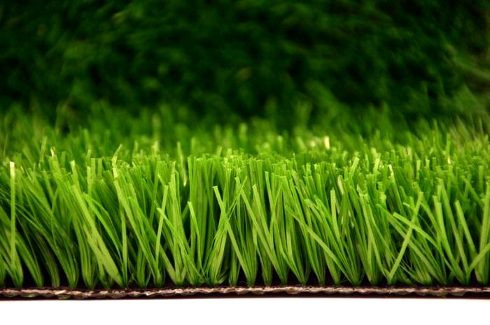 Как выбрать искусственный газон, на что обращать внимание?
