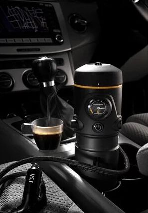 Зручність автомобільних кавоварок: Готуємо на ходу